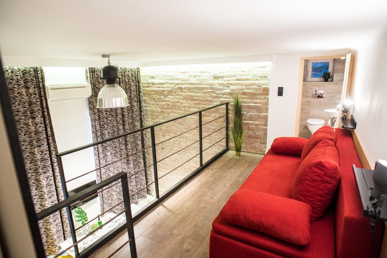 Very Stylish And Fresh Studio Home In The Center Budapest Eksteriør bilde